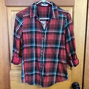Taylor and Sage | Flannel Button Down | S